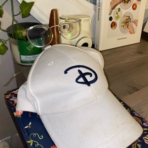 90s Disney white hat. Disney logo on the front.